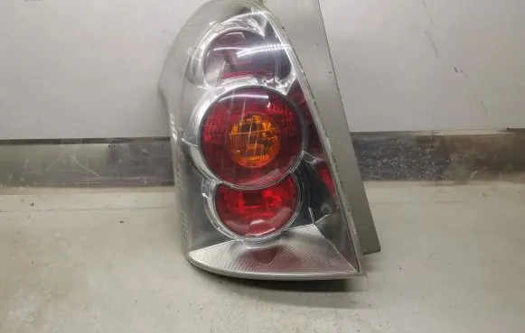 Toyota Corolla Verso AR10 Rear/tail lights