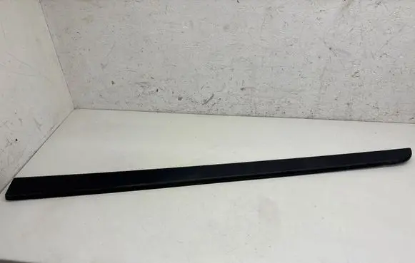 Volvo S60 Front door trim (molding) 30648374