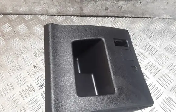 Peugeot 308 Dashboard lower bottom trim panel 965599287