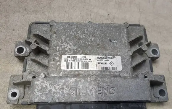 Renault Clio III Engine control unit/module 8200510536 8200522351 S120200105A