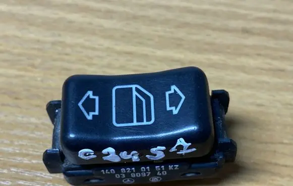 Mercedes-Benz S W140 Other switches/knobs/shifts 1408210151 C2457