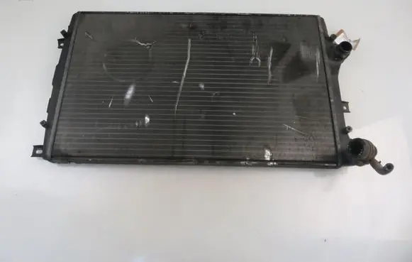 Volkswagen Golf V Coolant radiator 1K0121253AA