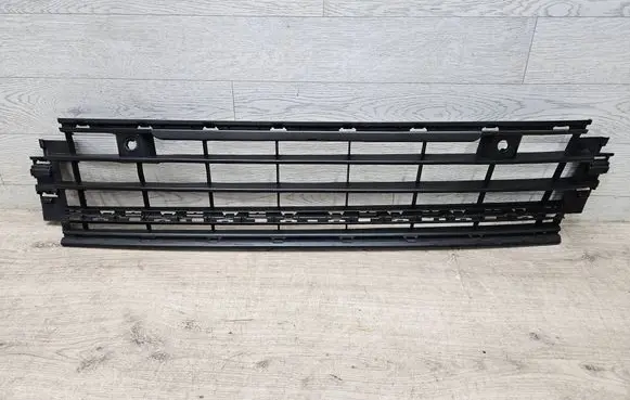 Volkswagen Golf VIII Front bumper lower grill 5H0853677F