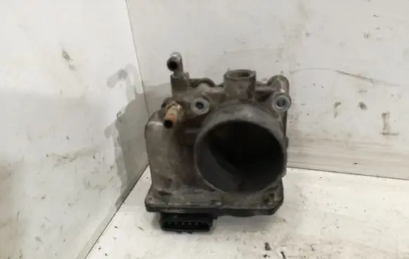 Suzuki Grand Vitara II Throttle valve 7J310841 003627J26