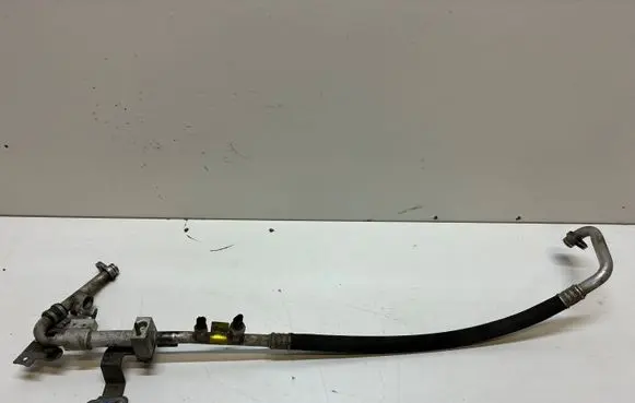 Peugeot 208 II Air conditioning (A/C) pipe/hose 9826918480