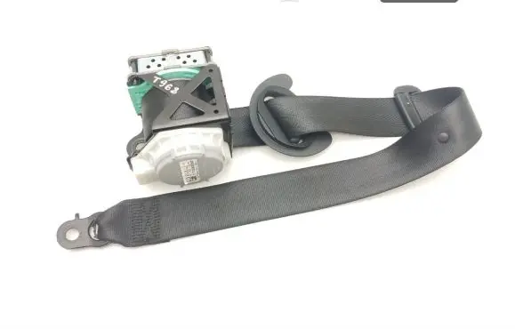Porsche Cayenne (92A) Rear seatbelt 7N0857737
