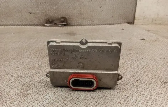Audi A6 S6 C6 4F Headlight ballast module Xenon 5DV00829000