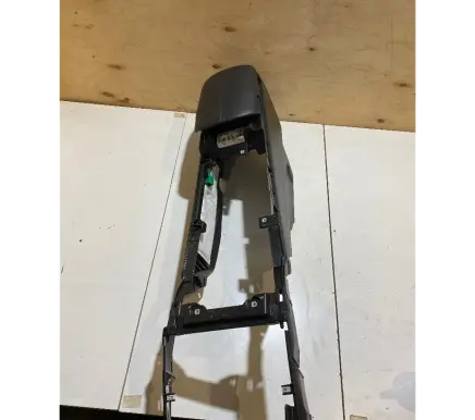 Ford Mustang VI Armrest FR3B63045A36A