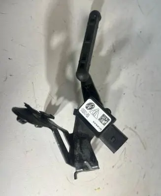 Porsche Taycan 9J1 Headlight/headlamp level sensor 9J1616213