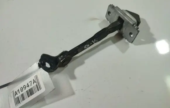 Mazda 3 I Rear door check strap stopper