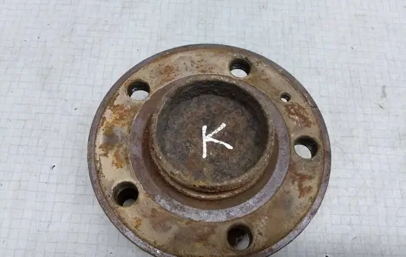 Volvo S60 Rear wheel hub