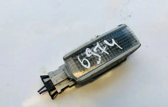 Volkswagen PASSAT B5 Other interior light 3b0947113