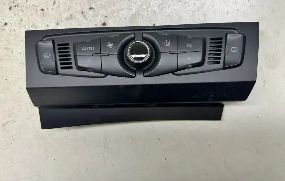 Audi A4 S4 B8 8K Climate control unit 8T1820043AM A2C53346674