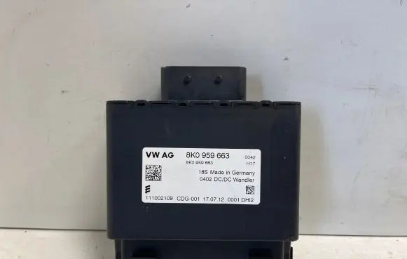 Audi Q7 4L Voltage converter inverter 8K0959663
