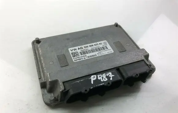 Skoda Fabia Mk2 (5J) Other control units/modules 03E906023AC P487