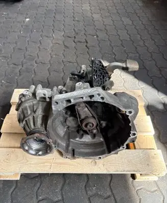 Volkswagen Caddy Manual 5 speed gearbox JCS