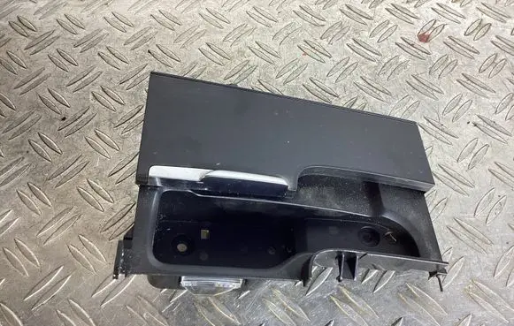 Ashtray (front)
