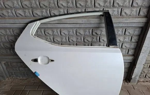 KIA Optima Rear door