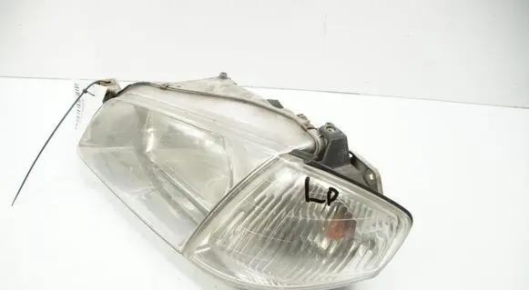 Mazda 323 F Headlight/headlamp