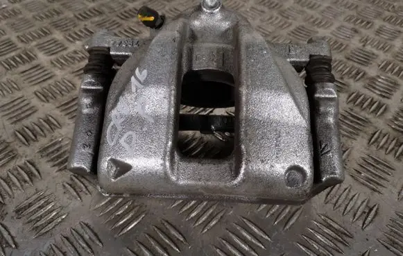 Honda CR-V Front brake caliper 793440