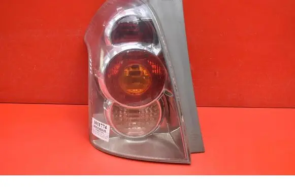 Toyota Corolla Verso E121 Rear/tail lights 0F-01