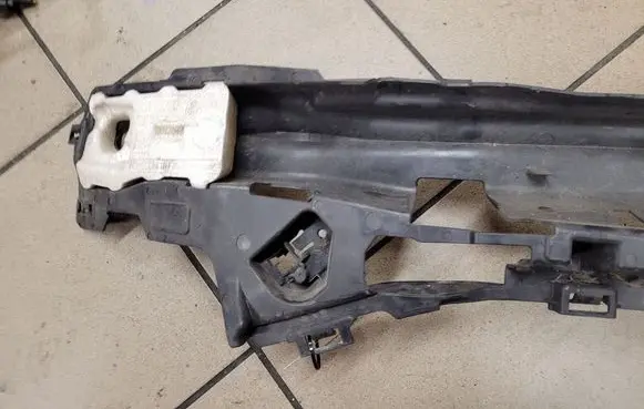 Volvo V40 Front bumper support beam 31283746 31383074