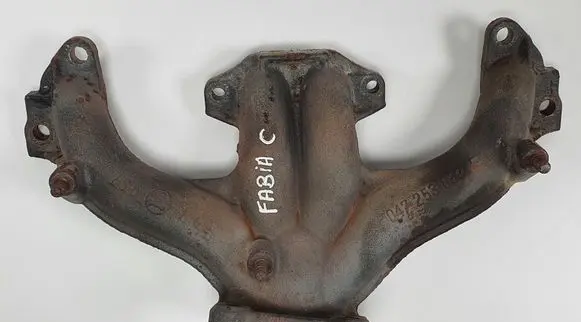 Skoda Fabia Mk1 (6Y) Exhaust manifold 047253033F