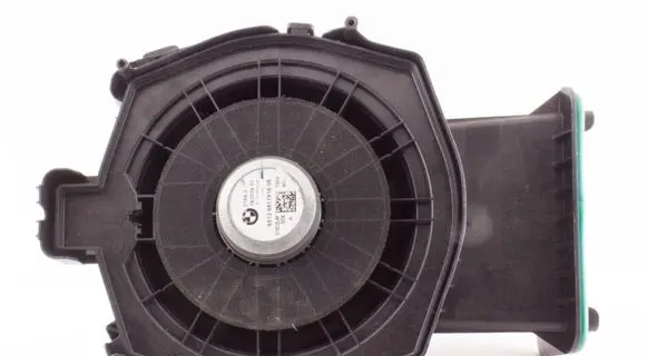 BMW X4 G02 Subwoofer speaker 6811918