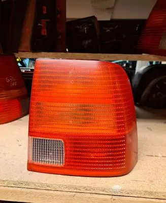 Volkswagen PASSAT B5 Rear/tail lights 3B5945096F 3B5945096