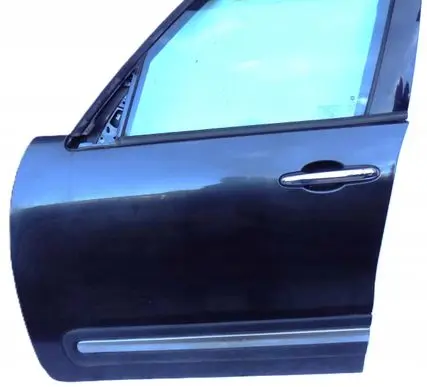 Fiat 500L Front door