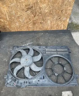 Volkswagen PASSAT CC Radiator cooling fan shroud 1K0121207
