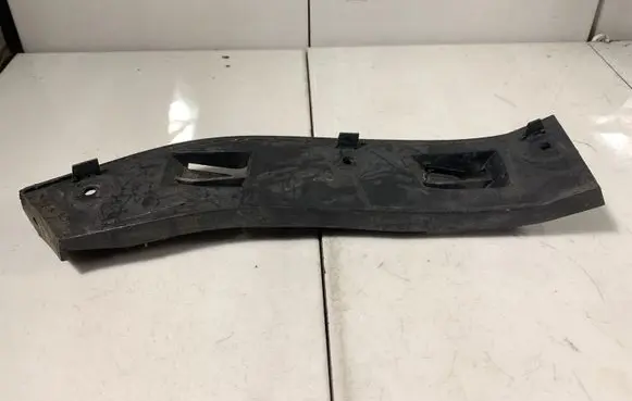 Volkswagen Polo III 6N 6N2 6NF Front bumper mounting bracket 6Q0807183