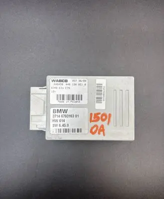 BMW X5 E70 Air suspension control unit module (rear) 6793163 006458 4461500510