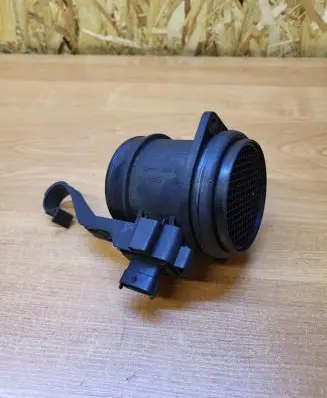 Volvo XC90 Mass air flow meter 30677999 13345484 0281002730