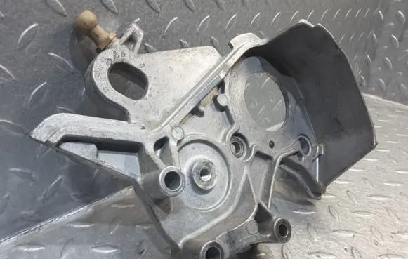 Skoda Fabia Mk3 (NJ) Fuel pump bracket 04B130379A