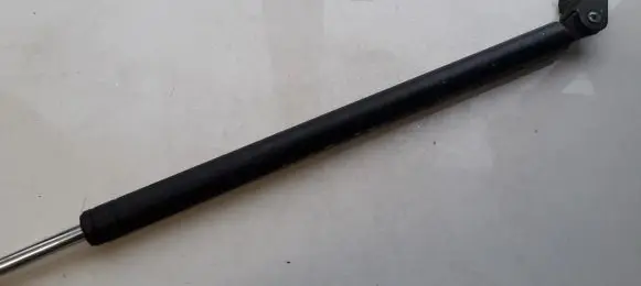 Mazda 626 Tailgate/trunk strut/damper
