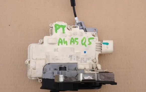 Audi A4 S4 B8 8K Rear door lock 8K0839016