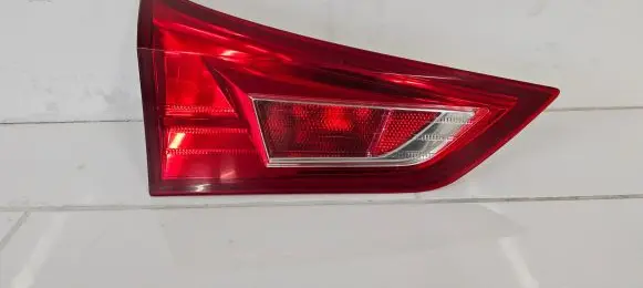 Toyota Auris E180 Tailgate rear/tail lights 05180238 02268