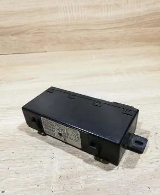 BMW 5 E39 Door control unit/module 8378773 689667