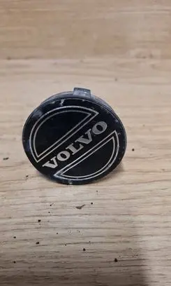 Volvo S40, V40 Original wheel cap 30630085