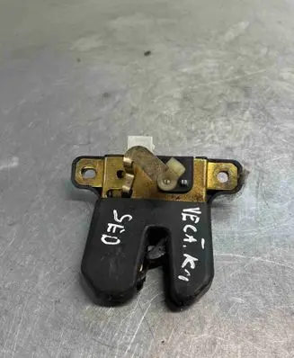 Seat Toledo II (1M) Tailgate/trunk/boot lock/catch/latch 8d5827505