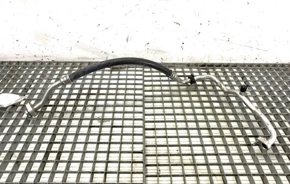 Volkswagen Touran I Air conditioning (A/C) pipe/hose 5Q0820743M