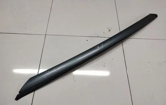 Citroen C4 Grand Picasso Windshield trim 9654505577