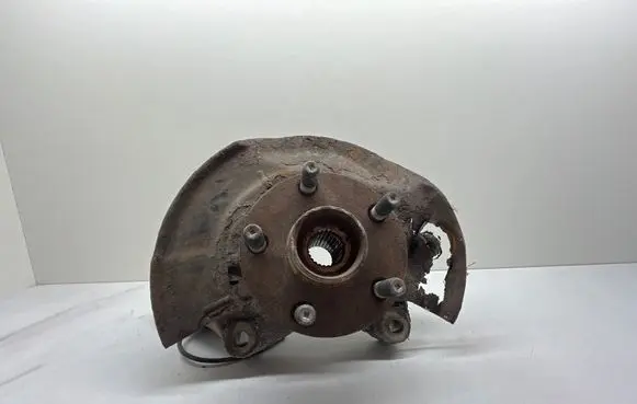 Toyota Prius (XW30) Front wheel hub