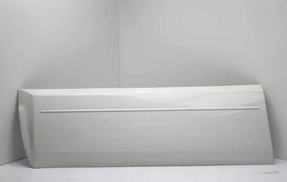 Mitsubishi Pajero Front door trim (molding)