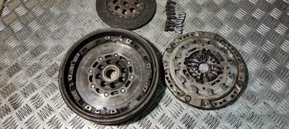 Mercedes-Benz Vaneo W414 Clutch set kit A6680300305