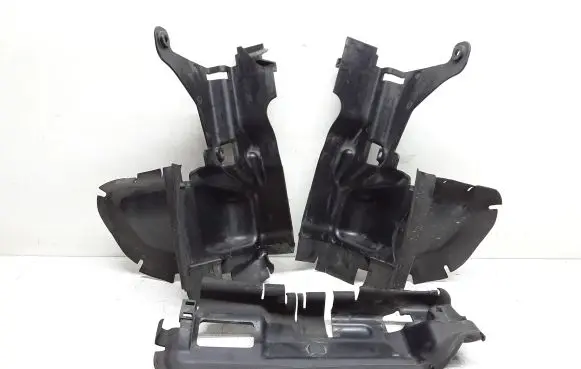 Volvo S60 Intercooler air guide/duct channel 30796472 30796466 30796467