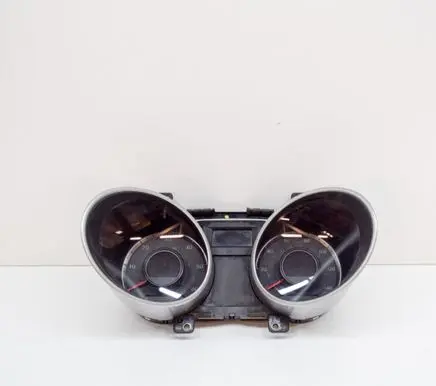 Hyundai ix35 Speedometer (instrument cluster) 940092Y520