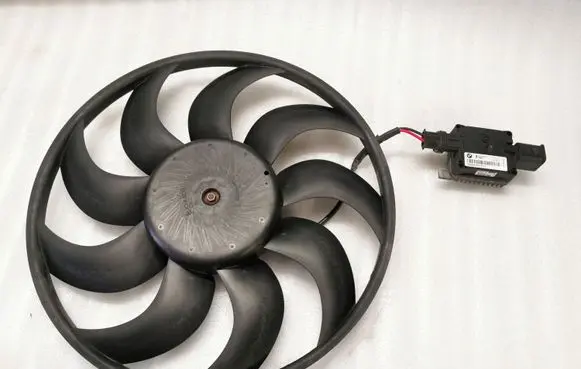 BMW 2 F22 F23 Fan impeller 7292897 7608410