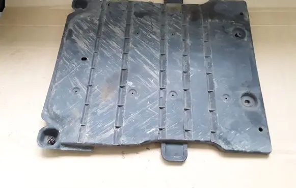Volkswagen Golf VII Other under body part 5Q0825230H 5Q0825229C